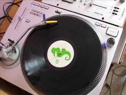 The Dentist feat. Warren Morris- Purple Ohm (Bart van Wisse)