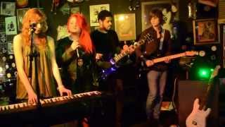 Moonburn - Mary Poppins Birds Cover Live @ Harry's Bar in Hinckley, UK