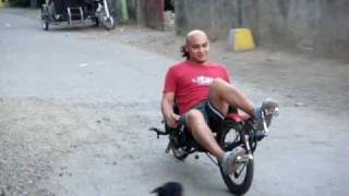 preview picture of video 'Apol riding my Python recumbent'