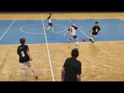ROUB FUTSAL CUP 2024 - KFV Roub Vítkovice 2011 Bílí  vs Real Top Frýdek-Místek U13  3:1 - Celý Zápas