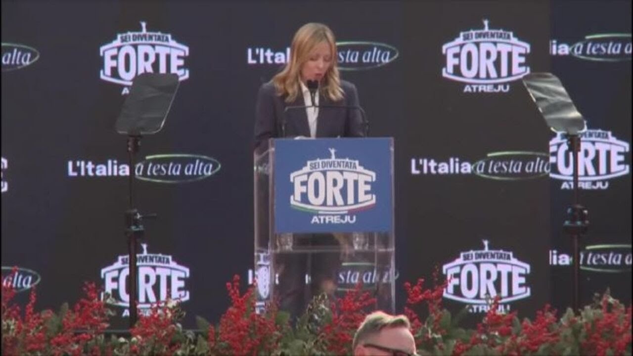 Meloni ad Atreju: Ringrazio Schlein, col suo "nannimorettismo" ha fatto parlare di noi