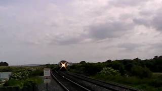 preview picture of video 'Dublin to Belfast Express at Laytown'