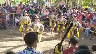 Download lagu Live Kesenian Jathilan Turonggo Mudho Babak 2 Putri krembangan, panjatan, Kulon progo mp3