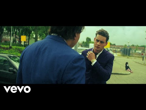 Douwe Bob - How Lucky We Are (official video)