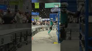 [問卦] 機器人被操爆？機本人士還不出來？