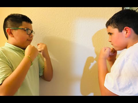 WWE Fight! Emilio vs Santi