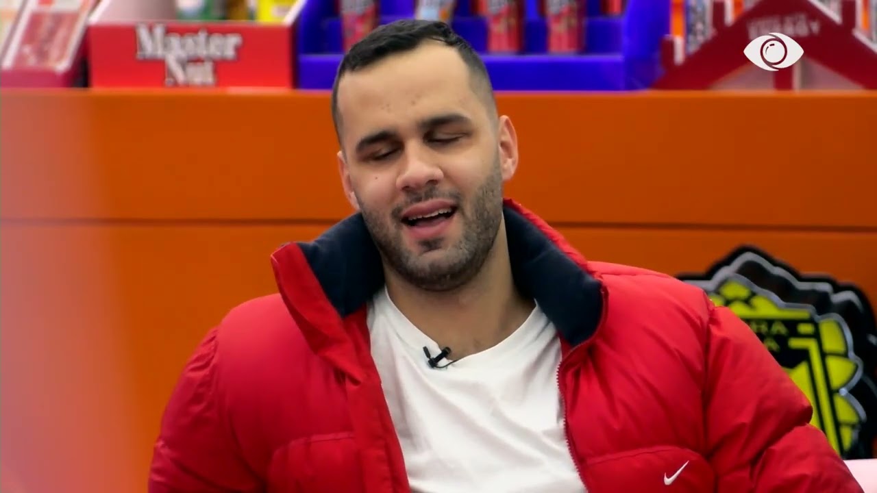 “Më tha nëna, e di kur e kuptoja që erdhe në shtëpi…”/ Luizi- banorëve: Qeni dhe kali janë kafshët më besnike