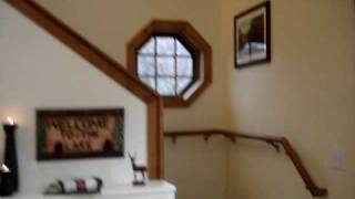 preview picture of video 'Adirondack Rental Lakeside Home Near Lake George, New York'