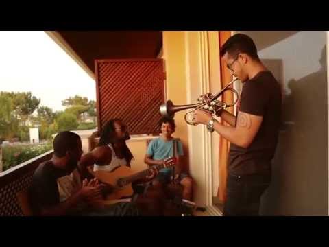 Miroca Paris feat Dino d' Santiago - Oh Nha Joana (live)