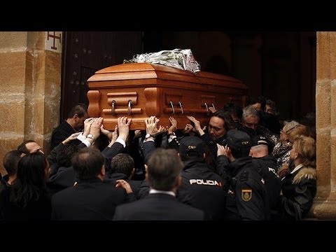 Hundreds attend funeral of Spanish guitarist Paco de Lucia