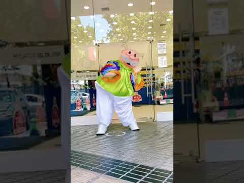 En la pista de baile, en la farmacia, en tu corazón🕺😌🤭 #DrSimi #drsimichile #latrell