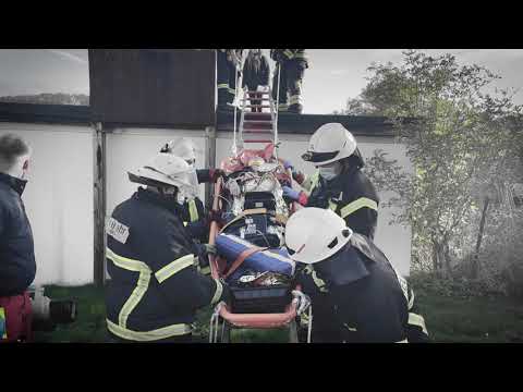 Realistische Unfalldarstellung: Übung von Feuerwehr Hardegsen und Arbeiter-Samariter-Bund