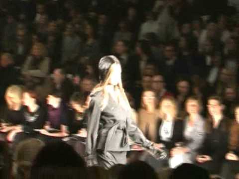 Milan Fashion Week Woman: Max Mara F/W 2009/2010