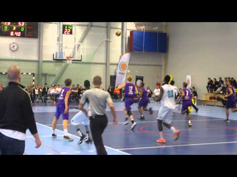 MVP Ebrima Dibba hittar Fungula i finalen @fryshusetbasket #rmbasketse