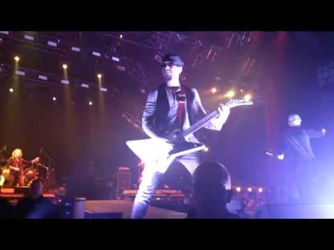 Kabát - Olomouc 2013 (27.4.) Shořel náš dům - Tomáš Krulich válí :) HD