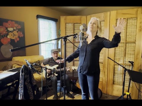 Eve Selis- Dark Sky Blue -LIVE (Acoustic concert feat. Phil Keaggy)