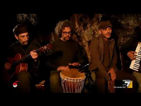 La sigla di diMartedì reinterpretata da Piero Marras