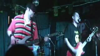 Just Because punk is dead-kamala&#39;s too nice (screeching weasel cover) Bistro Laurier 20-03-10_1.avi