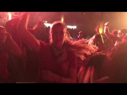 Alle Huuh. Feiern wie ein Himbeergeist!