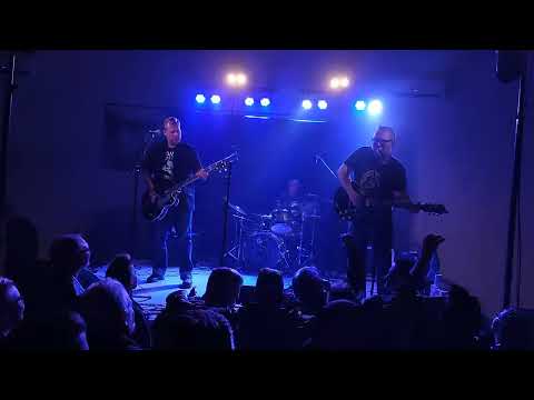 Ellis and the Angry Teens - Gotta be my baby