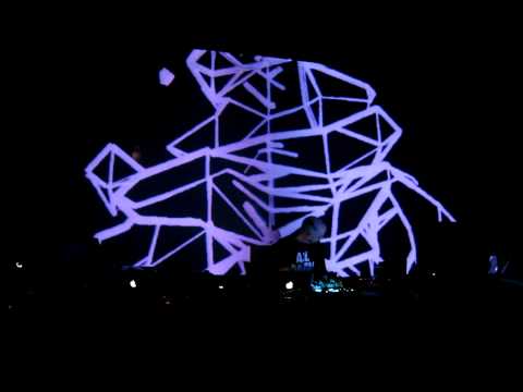 INTERFACE 40 / NY- JEFF DERRINGER