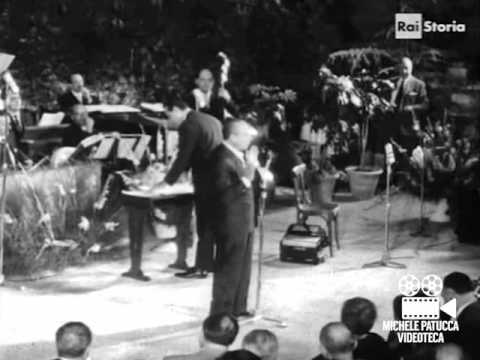 1958 - II° Sagra Della Canzone Nova Di Assisi - Mario Riva e Natalino Otto (filmato Rai Storia)