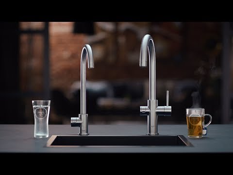 Grohe BauCeramic pastatomas wc su Rimless su QR/SC dangčiu, baltas video