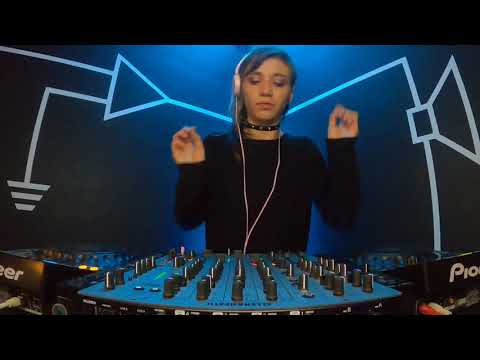 DJ AMARELA - Conv. RIOT FEST 4X2