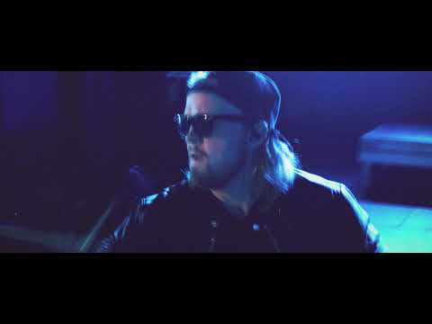 Junkyard Drive - Sucker For Your Love (Official Music Video)