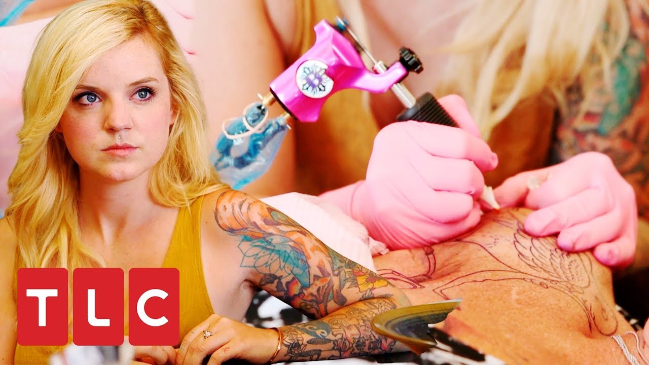 Mulher vence um câncer e celebra com tatuagem | Tattoo Girls | TLC Brasil
