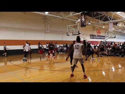 Eddie Callender drop step dunk against G4