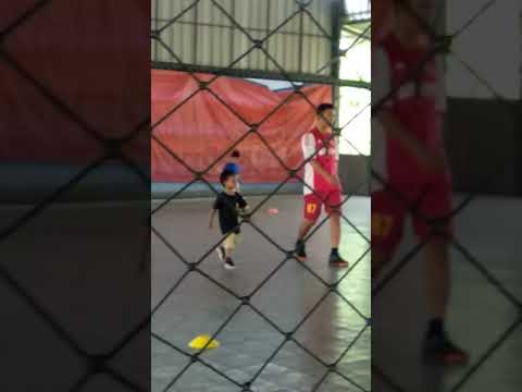 Keseruan aim main futsal