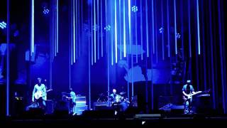 Radiohead - 2+2=5 (Radiohead Live in Praha)
