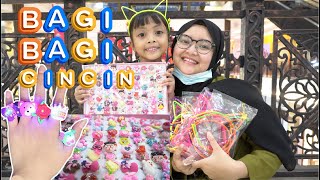 Download lagu BAGI BAGI CINCIN & BANDO KE SEMUA TEMAN SEPATU RODA, LEIKA GARUDITA mp3