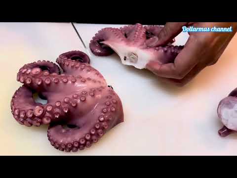 Cooking octopus for sushi or sashimi