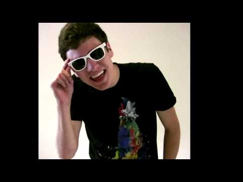 How Low vs. Walking On A Dream (W.T.C.C. REMIX) DOWNLOAD LINK [HQ] (Thexxx1)