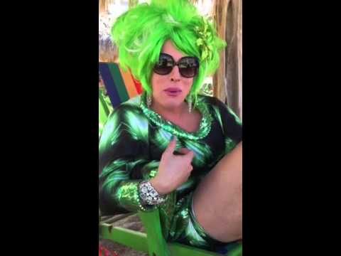 Hedda Lettuce on the beach in Puerto Vallarta