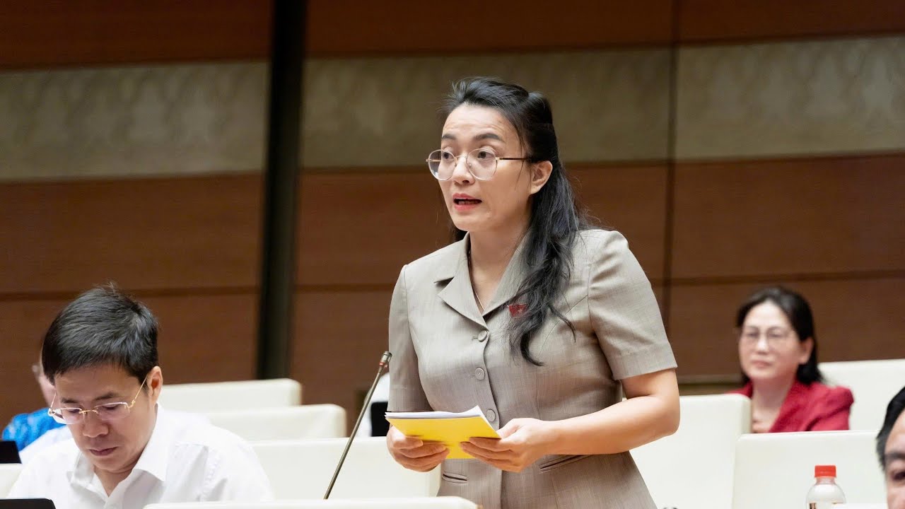 ĐBQH Hoàng Thị Thu Trang: Đảm bảo các điều kiện cho Hội đồng phối hợp phổ biến, giáo dục pháp luật ở cấp xã hoạt động hiệu quả