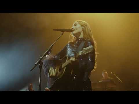 Video thumbnail for Bitter (Live at Apollo)