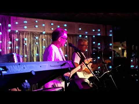 Danspalatset Playa del sol Tvärnit med låten Marseille.