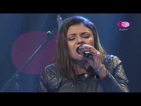 Haste Dekho Gaite Dekho | হাসতে দেখো গাইতে দেখো | Female Version | Ayub Bacchu Song | Rtv Music