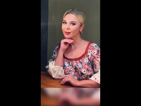 Я — Пелагея: Певица закатила скандал на ПМЭФ из-за мужа