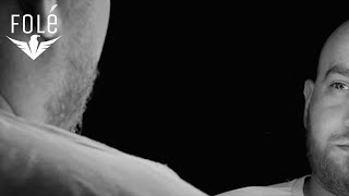 Mandi Xhambazi - Santorini