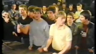 Cockney Rejects - War on the terraces - Skinheads Oi!