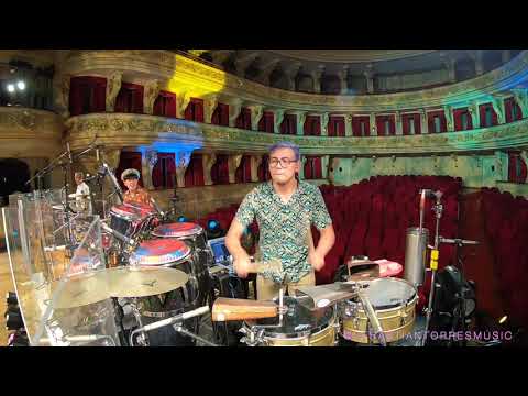 Ya se ha muerto mi abuelo - live - timbal solo