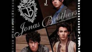 JONAS BROTHERS -  INFATUATION - LYRICS ON SCREEN