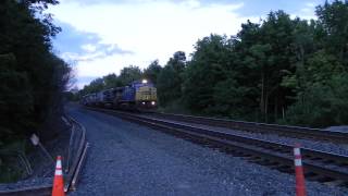 preview picture of video 'An evening at Conley Rd: CSX Light Power Move'