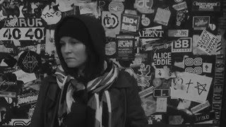 Blaues Wunder Lyrics English Translation