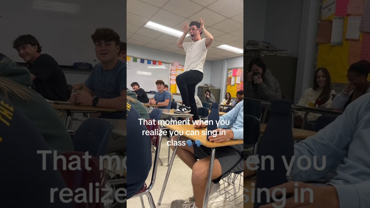 Kid realized he could sing in class 🎤  (@andrewamarando) #memesdaily #highschool #laughoutloud