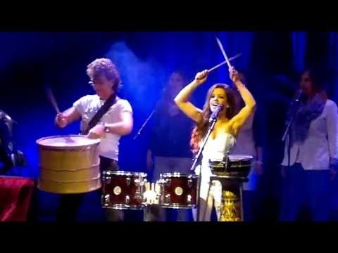 Bulgaria's Eurovision Entrant Elitsa and Stoyan perform incredible version of Samo Shampioi